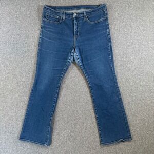 Levis Jeans Womens 35 Bootcut Blue Medium Wash Flare Denim Classic